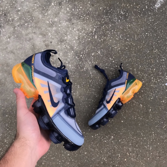 nike air vapormax kids orange